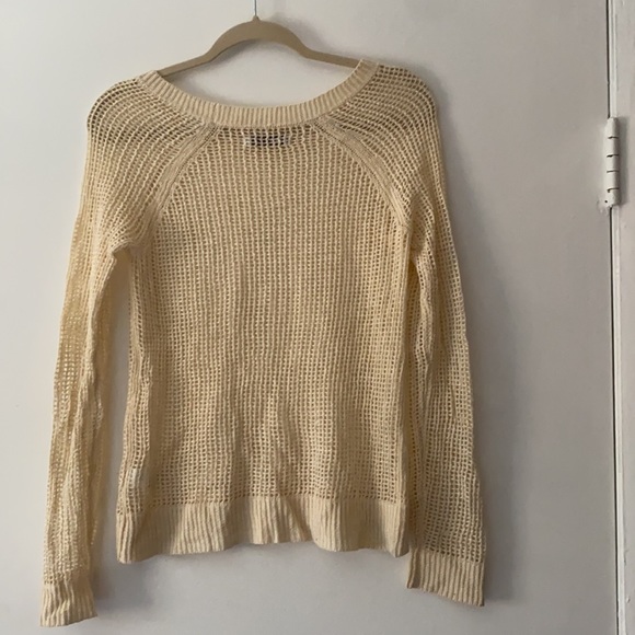 Sweater - Picture 4 of 4